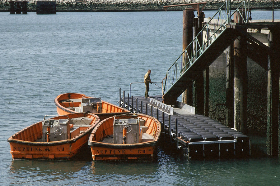 Floating docks