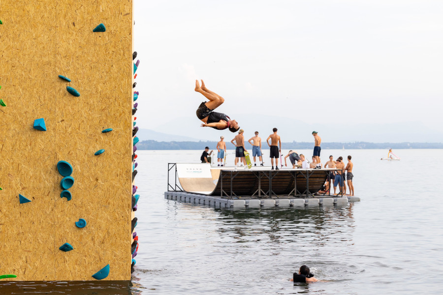 PLATEFORME FLOTTANTE CUBISYSTEM - SKATEPARK