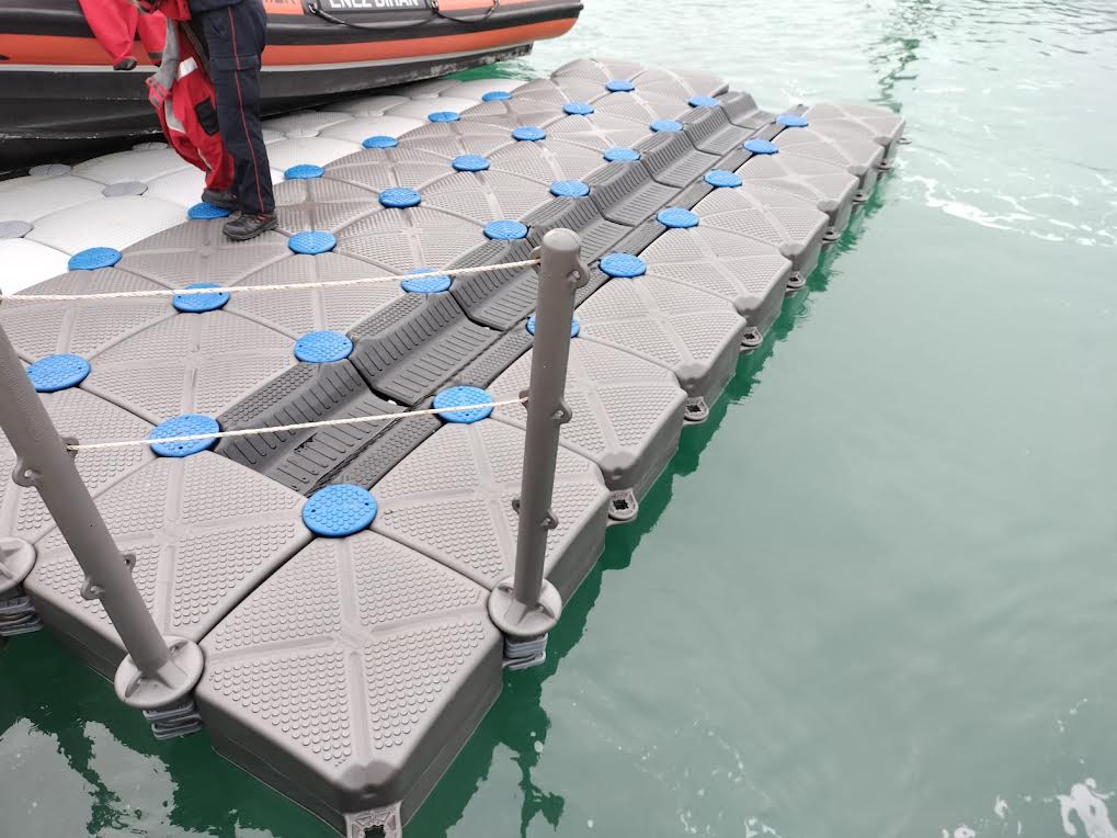 floating BOAT LIFT CUBISYSTEM