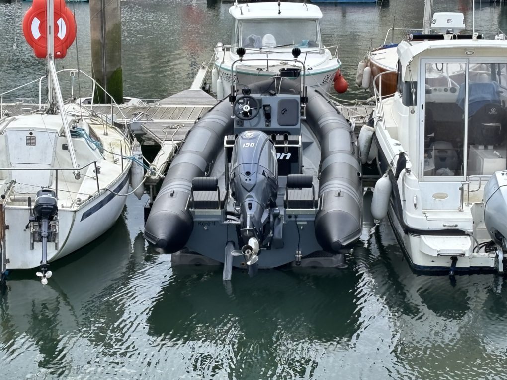 FLOATING BOAT LIFT