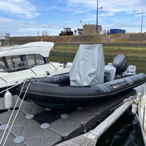 FLOATING BOAT LIFT